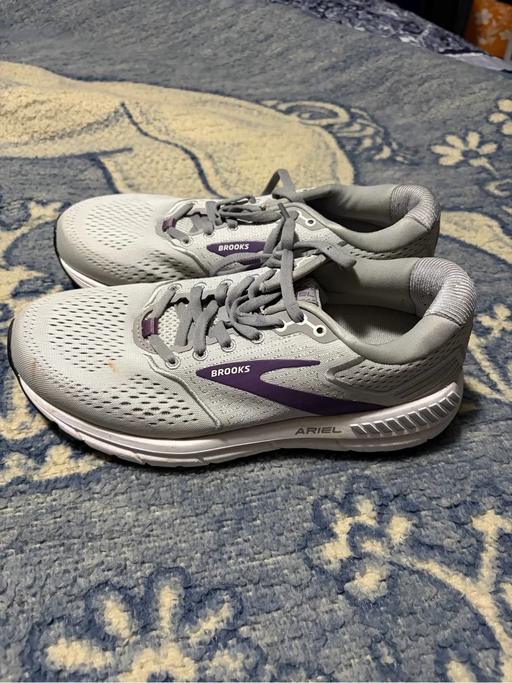 Brooks Ariel Women's Light Gray with Purple Supportive Running Shoes